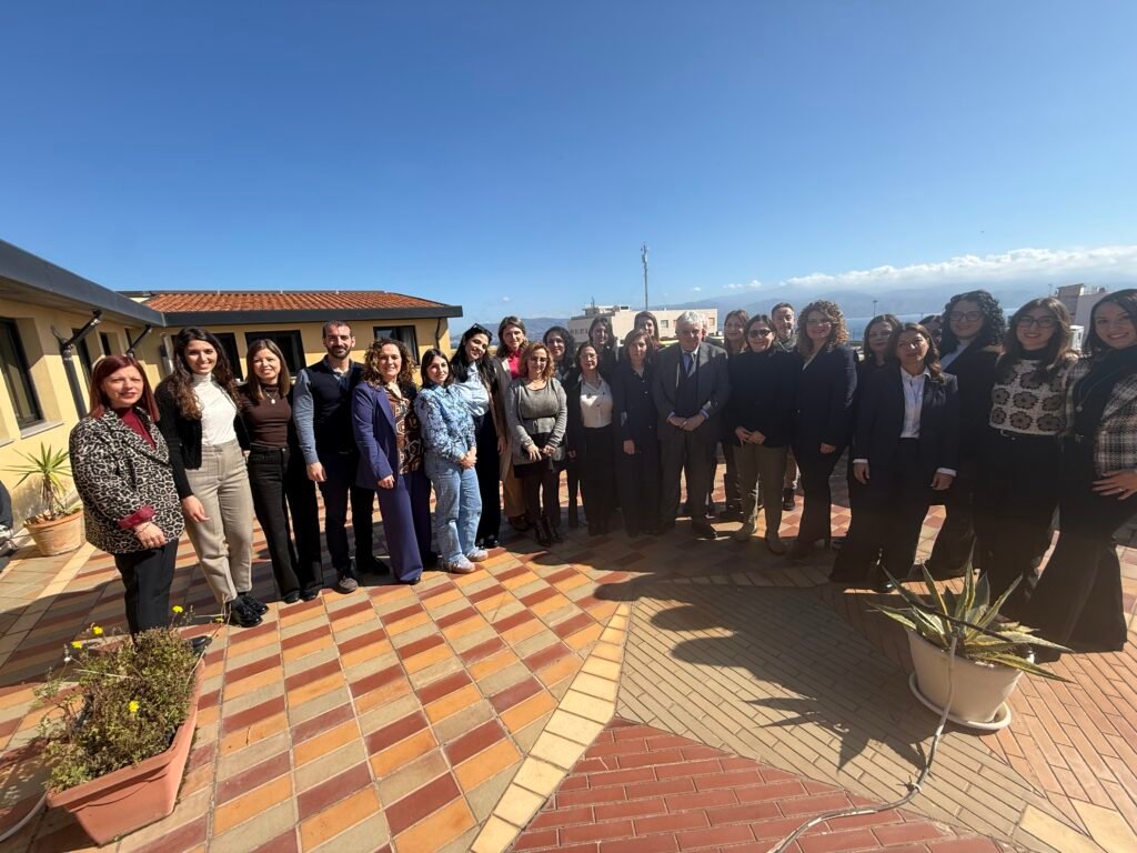 Sanità territoriale: l’ASP di Messina, prima in Sicilia, assume 24 Psicologi delle Cure Primarie nelle Case di Comunità img 1030